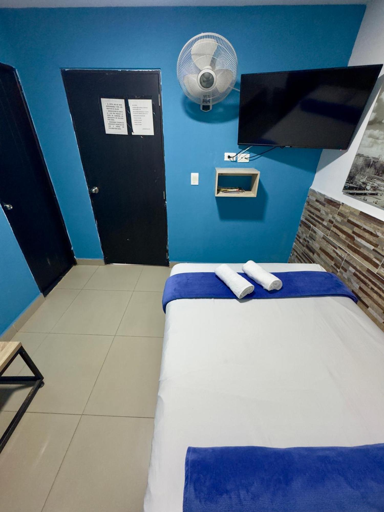 Hotel Select Меделин Екстериор снимка