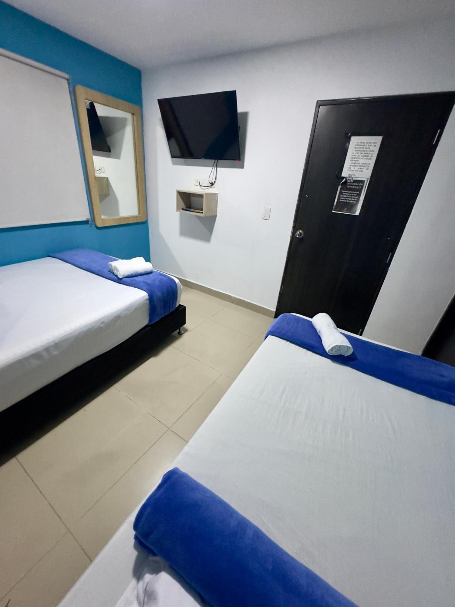 Hotel Select Меделин Екстериор снимка
