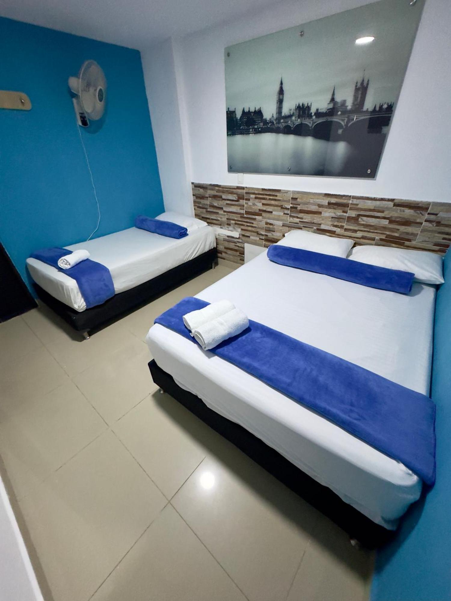 Hotel Select Меделин Екстериор снимка