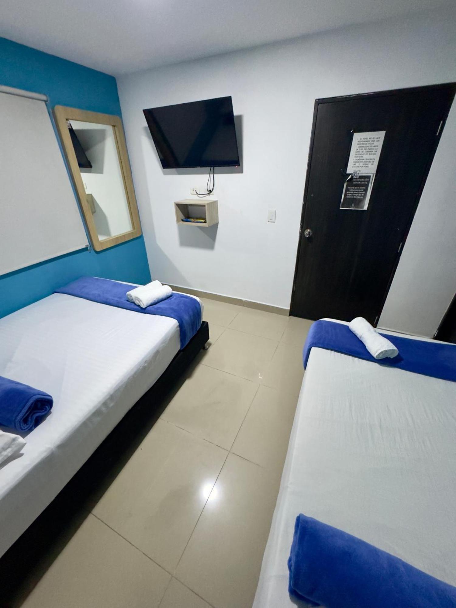 Hotel Select Меделин Екстериор снимка