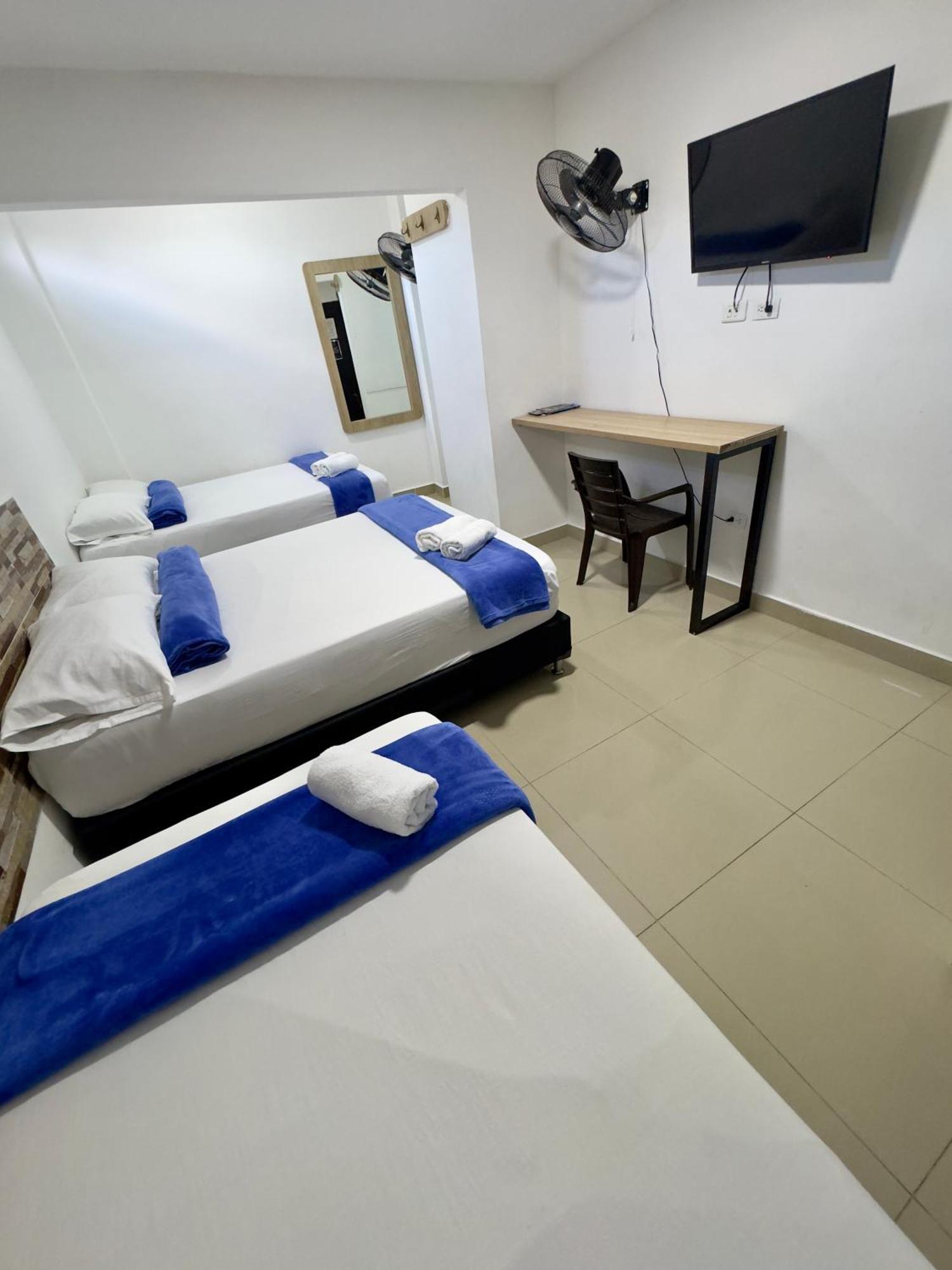 Hotel Select Меделин Екстериор снимка
