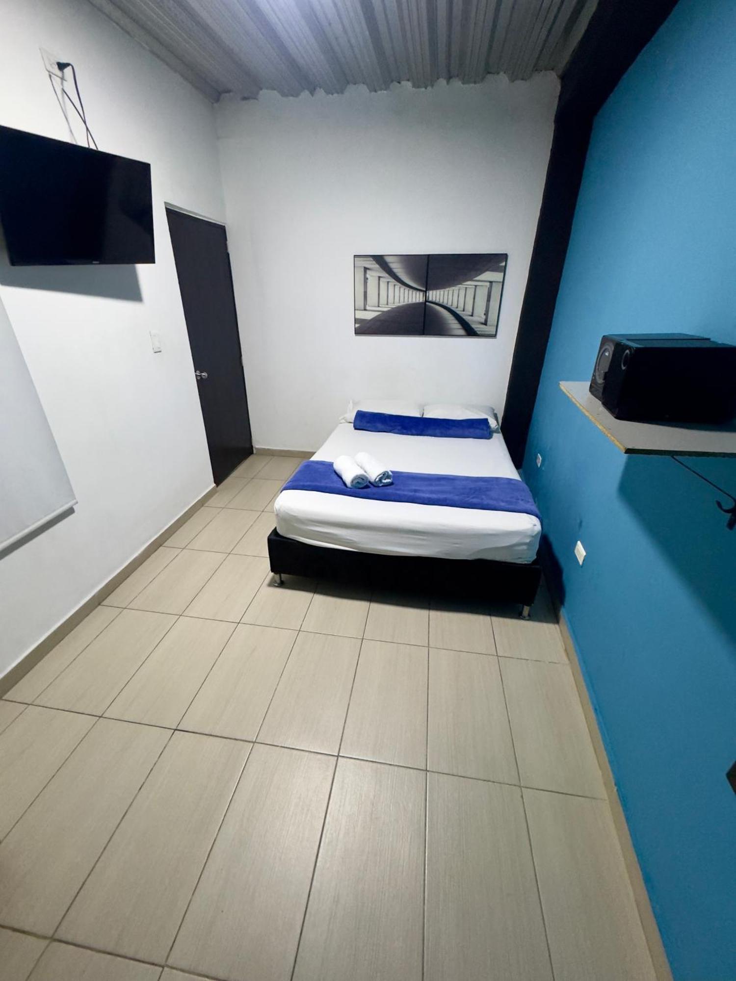 Hotel Select Меделин Екстериор снимка